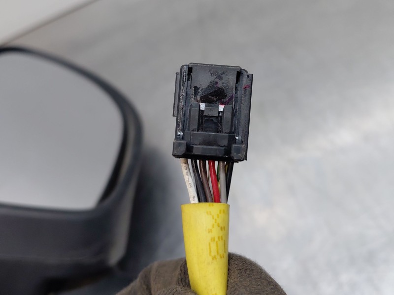 Recambio de retrovisor derecho para renault captur techno referencia OEM IAM   