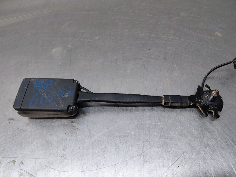 Recambio de enganche del cinturon delantero der para nissan juke (f16) tekna referencia OEM IAM   