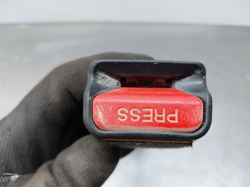 Recambio de enganche del cinturon delantero der para nissan juke (f16) tekna referencia OEM IAM   