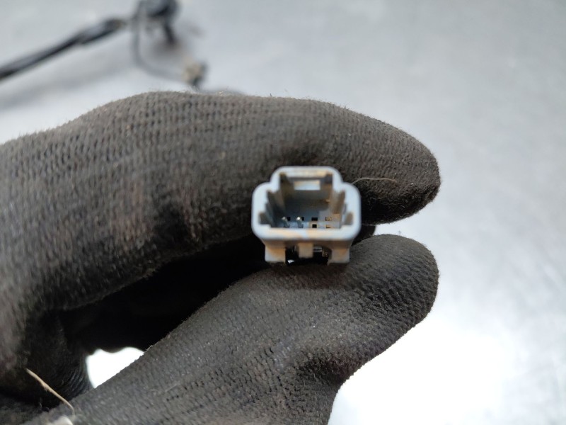 Recambio de enganche del cinturon delantero der para nissan juke (f16) tekna referencia OEM IAM   