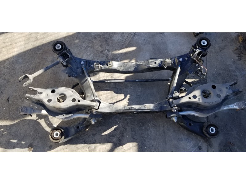 Recambio de puente trasero para lexus is 300h referencia OEM IAM 5120630142   Recambio de puente trasero para lexus is 300h referencia OEM IAM 5120630142