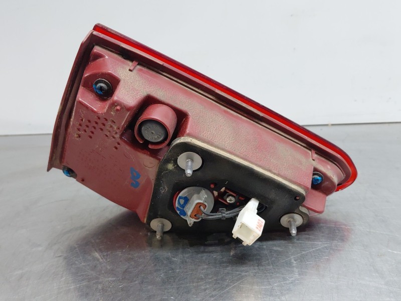 Recambio de piloto trasero derecho interior para kia stonic (ybcuv) drive referencia OEM IAM 92404H8400  