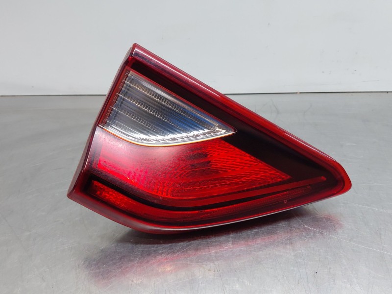 Recambio de piloto trasero izquierdo interior para kia stonic (ybcuv) drive referencia OEM IAM 92403H 8400  