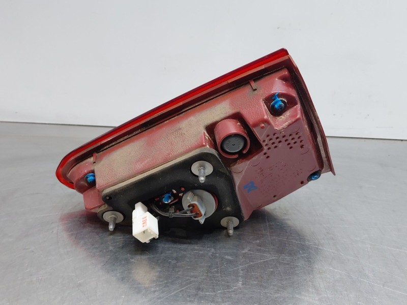 Recambio de piloto trasero izquierdo interior para kia stonic (ybcuv) drive referencia OEM IAM 92403H 8400  