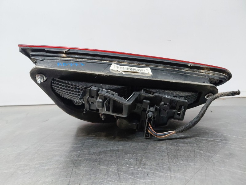 Recambio de piloto trasero derecho interior para seat leon st (5f8) style referencia OEM IAM   