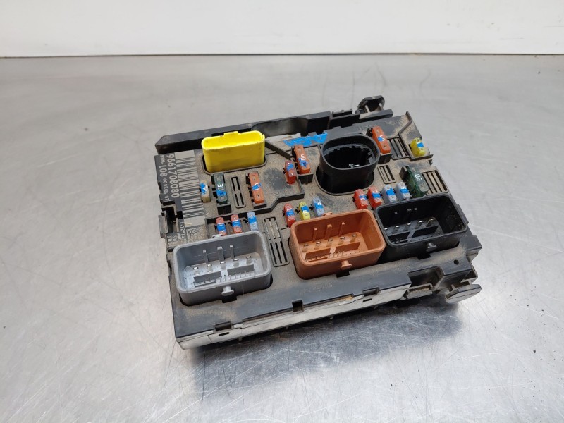 Recambio de caja reles / fusibles para citroën c4 grand picasso sx referencia OEM IAM   