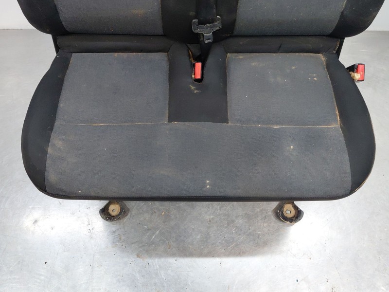 Recambio de asiento delantero derecho para renault master iii furgón referencia OEM IAM   
