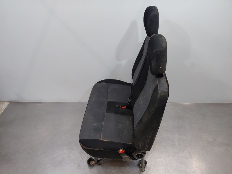 Recambio de asiento delantero derecho para renault master iii furgón referencia OEM IAM   