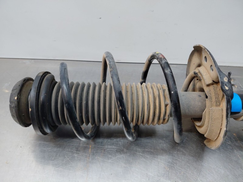 Recambio de amortiguador delantero derecho para nissan juke (f16) tekna referencia OEM IAM   