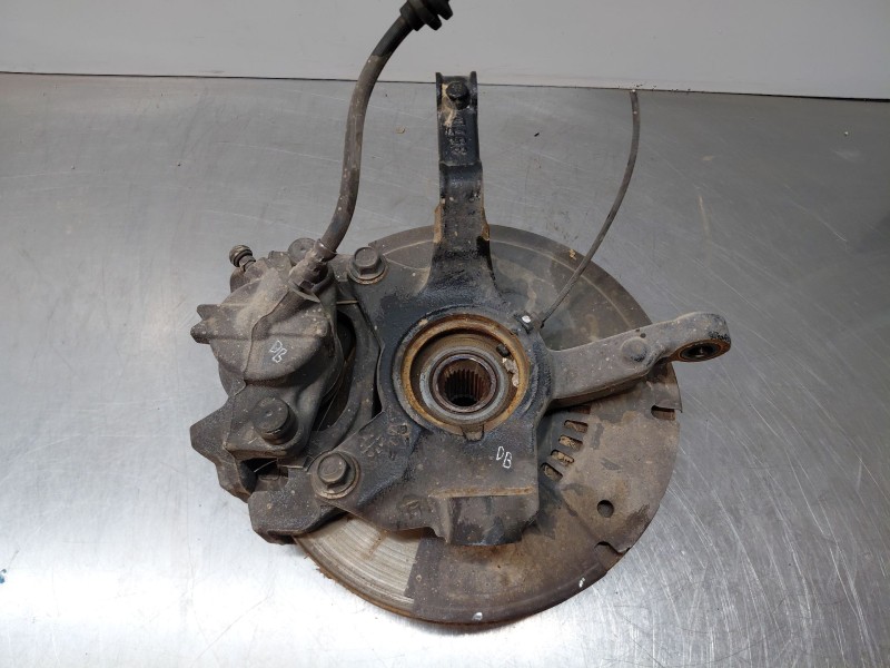 Recambio de mangueta delantera derecha para nissan juke (f16) tekna referencia OEM IAM   