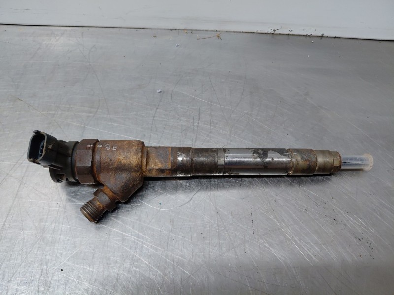 Recambio de inyector para maserati quattroporte granlusso referencia OEM IAM   