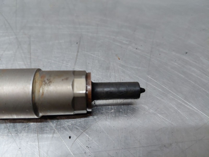 Recambio de inyector para maserati quattroporte granlusso referencia OEM IAM   