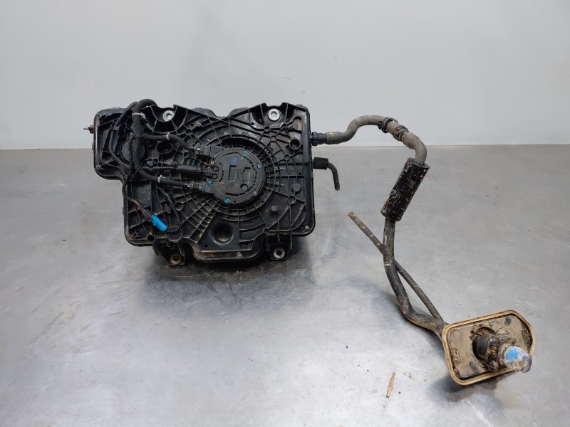 Recambio de deposito aditivo adblue fap ( deposito grande ) para renault master iii furgón referencia OEM IAM   