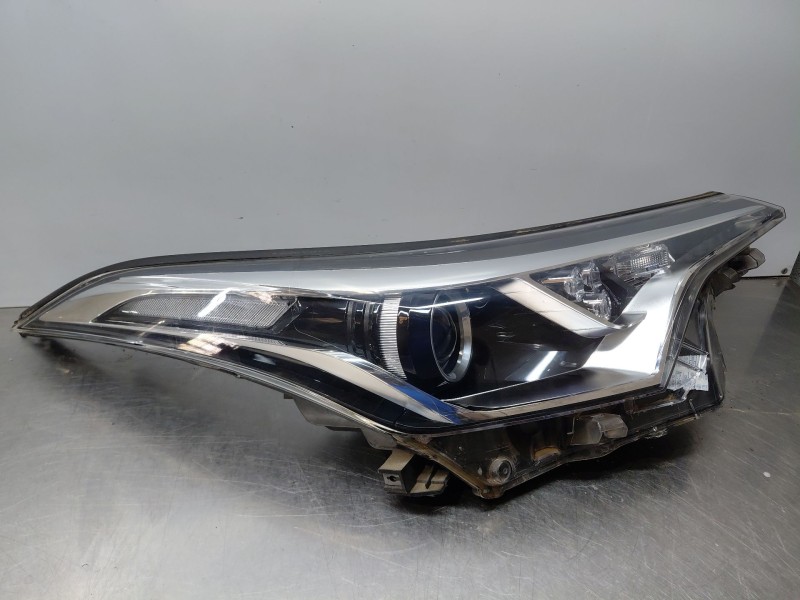 Recambio de faro derecho para toyota c-hr hybrid referencia OEM IAM   