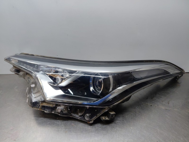 Recambio de faro izquierdo para toyota c-hr hybrid referencia OEM IAM   