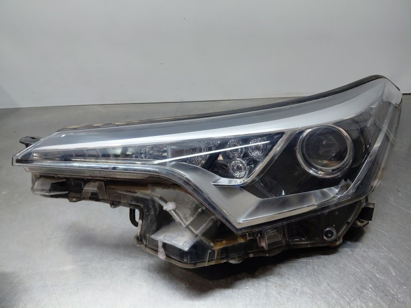 Recambio de faro izquierdo para toyota c-hr hybrid referencia OEM IAM   