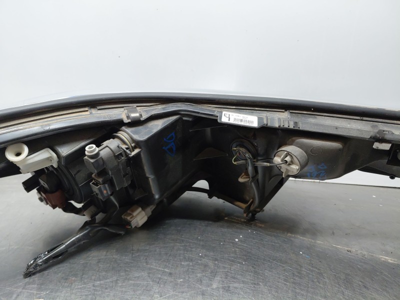 Recambio de faro izquierdo para toyota c-hr hybrid referencia OEM IAM   