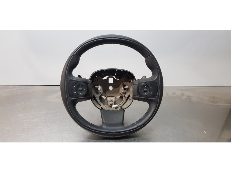 Recambio de volante para fiat 500 l (330) lounge referencia OEM IAM 6204725   Recambio de volante para fiat 500 l (330) lounge referencia OEM IAM 6204725