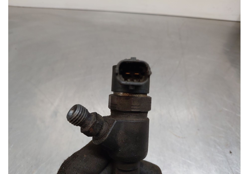 Recambio de inyector para fiat fiorino furgoneta/monovolumen (225_) 1.4 (225bxa1a, 225bxf1a) referencia OEM IAM 0445110351  