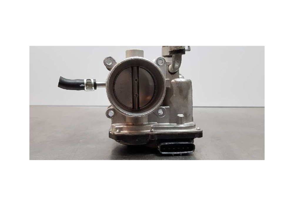 Recambio de caja mariposa para kia sportage basic 2wd referencia OEM IAM 351002B300  