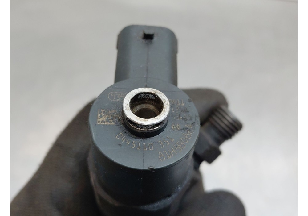 Recambio de inyector para fiat fiorino furgoneta/monovolumen (225_) 1.4 (225bxa1a, 225bxf1a) referencia OEM IAM 0445110351  