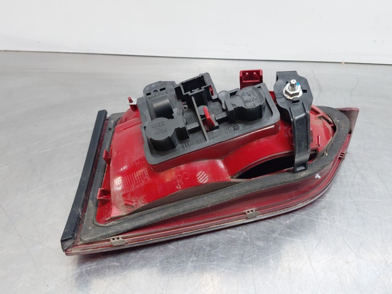 Recambio de piloto trasero izquierdo interior para audi a4 b8 (8k2) 2.0 tdi referencia OEM IAM   