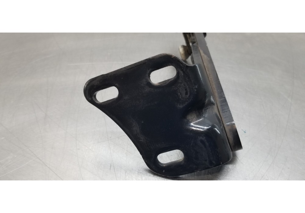 Recambio de soporte / guia puerta corredera para volkswagen caddy furgón/kombi kombi referencia OEM IAM 2K0843398B  