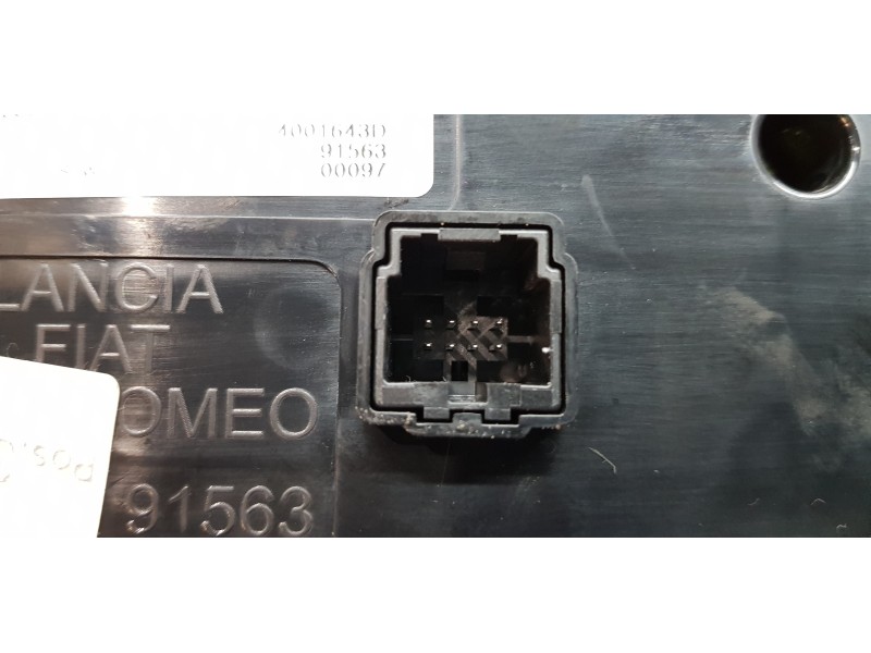 Recambio de mando climatizador para jeep renegade limited 4x2 referencia OEM IAM 735693929  