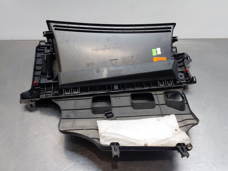 Recambio de guantera para toyota c-hr hybrid referencia OEM IAM 55550F4032C1 55550F4031 55552F4030