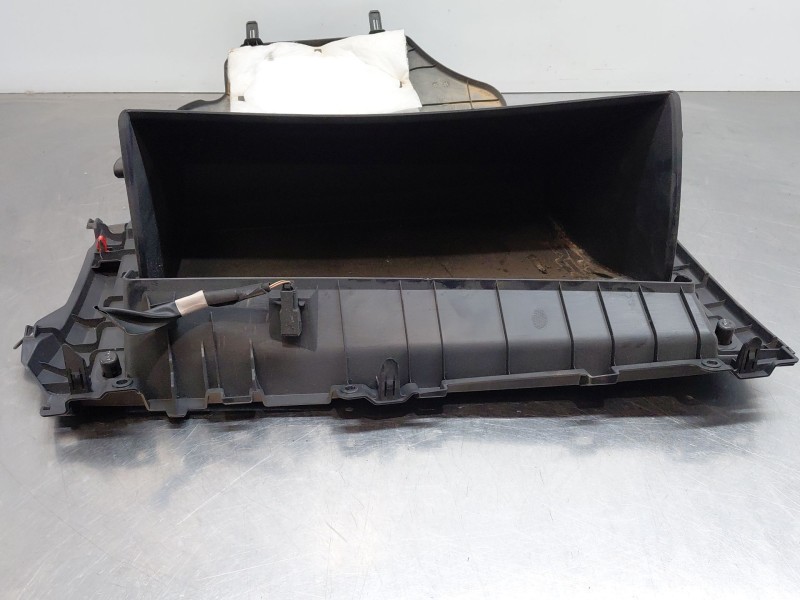 Recambio de guantera para toyota c-hr hybrid referencia OEM IAM 55550F4032C1 55550F4031 55552F4030