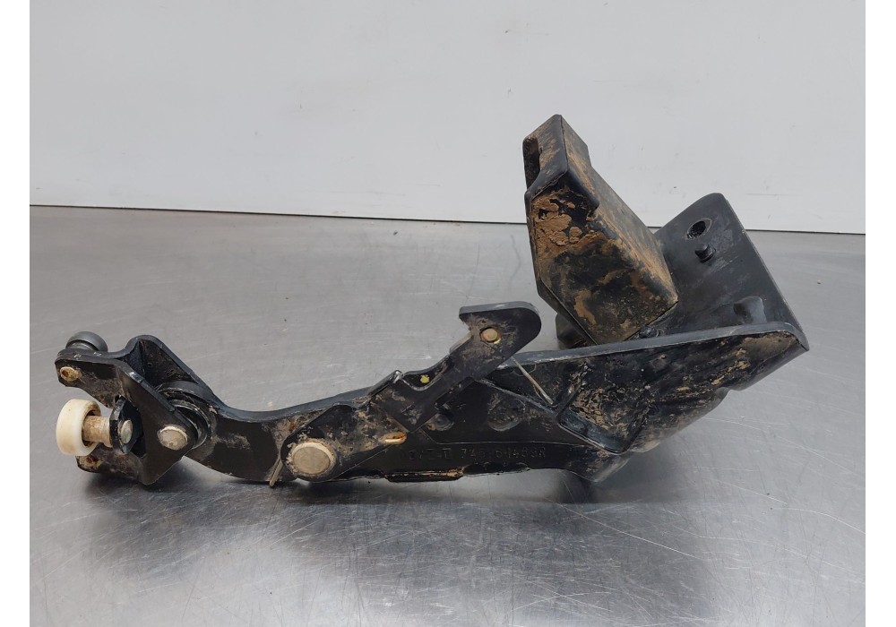 Recambio de soporte / guia puerta corredera para renault master iii furgón referencia OEM IAM   