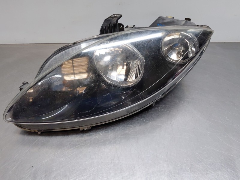Recambio de faro izquierdo para seat leon (1p1) 1.9 tdi referencia OEM IAM 5P1941005D  