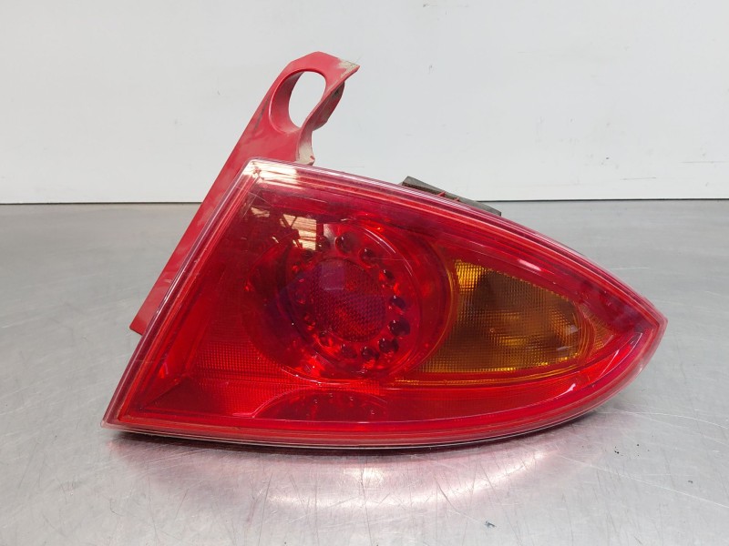 Recambio de piloto trasero derecho para seat leon (1p1) 1.9 tdi referencia OEM IAM 1P0945112C  