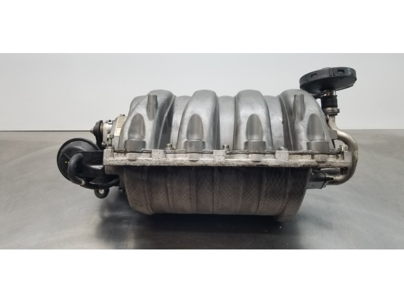 Recambio de colector admision para audi a8 (4e2) 4.2 quattro referencia OEM IAM 077133185BS  