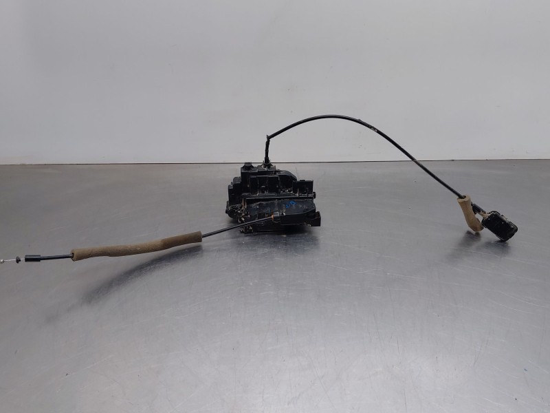 Recambio de cerradura puerta delantera derecha para renault master iii furgón referencia OEM IAM   