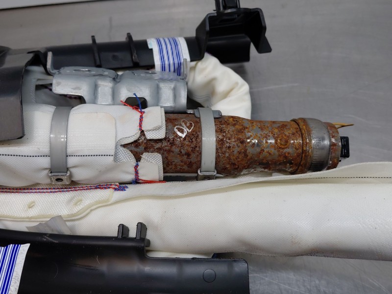 Recambio de airbag cortina delantero derecho para toyota c-hr hybrid referencia OEM IAM 62170F4011  