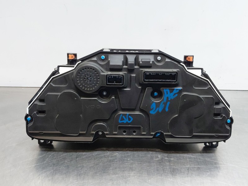 Recambio de cuadro instrumentos para toyota c-hr hybrid referencia OEM IAM 83800F4461  