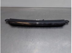 Recambio de luz central de freno para toyota c-hr hybrid referencia OEM IAM 81570F4010  