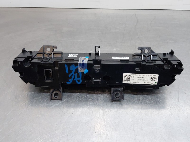 Recambio de mando climatizador para toyota c-hr hybrid referencia OEM IAM 55900F4031  