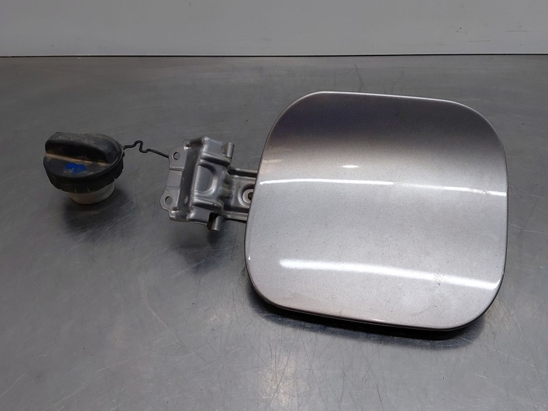 Recambio de tapa exterior combustible para toyota c-hr hybrid referencia OEM IAM 77350F4010  