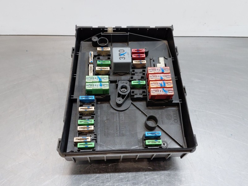 Recambio de caja reles / fusibles para seat leon (1p1) 1.9 tdi referencia OEM IAM 1K0937125A  