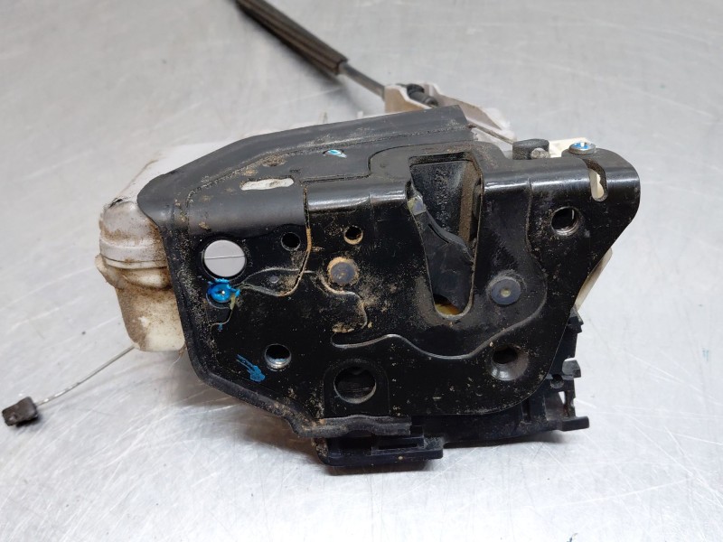 Recambio de cerradura puerta delantera izquierda para seat leon (1p1) 1.9 tdi referencia OEM IAM 1P1837015  