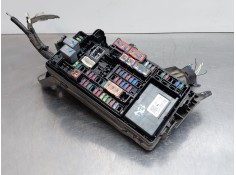 Recambio de caja reles / fusibles para toyota c-hr hybrid referencia OEM IAM 8264147050  
