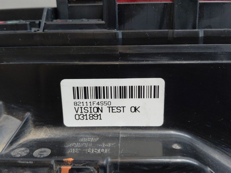 Recambio de caja reles / fusibles para toyota c-hr hybrid referencia OEM IAM 8264147050  