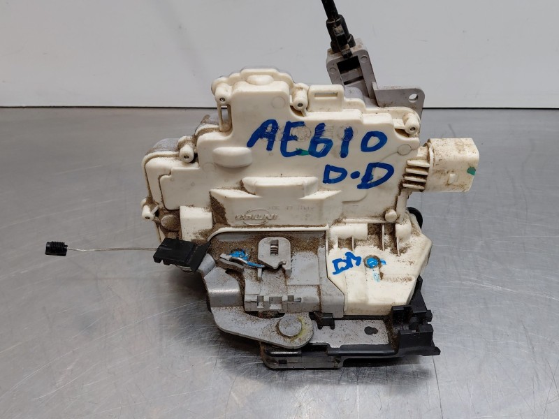 Recambio de cerradura puerta delantera derecha para seat leon (1p1) 1.9 tdi referencia OEM IAM 1P1837016  