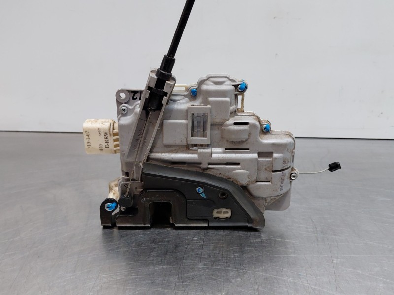 Recambio de cerradura puerta delantera derecha para seat leon (1p1) 1.9 tdi referencia OEM IAM 1P1837016  