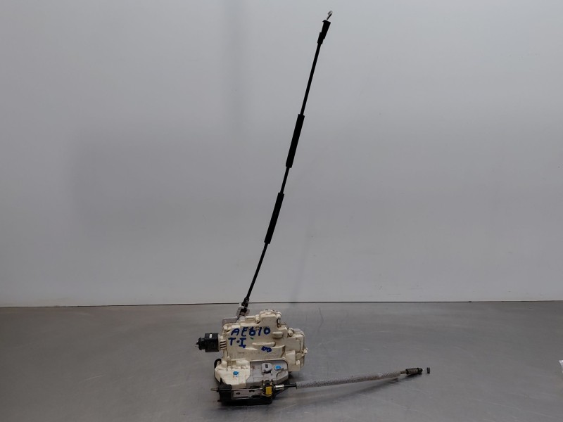 Recambio de cerradura puerta trasera izquierda para seat leon (1p1) 1.9 tdi referencia OEM IAM 1P0839015  