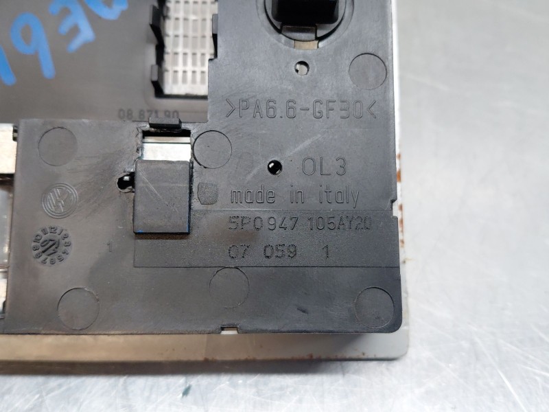 Recambio de luz interior para seat leon (1p1) 1.9 tdi referencia OEM IAM 5P0947105FY20  