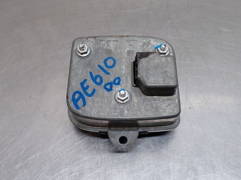 Recambio de maneta exterior porton para seat leon (1p1) 1.9 tdi referencia OEM IAM 5P0827565C  