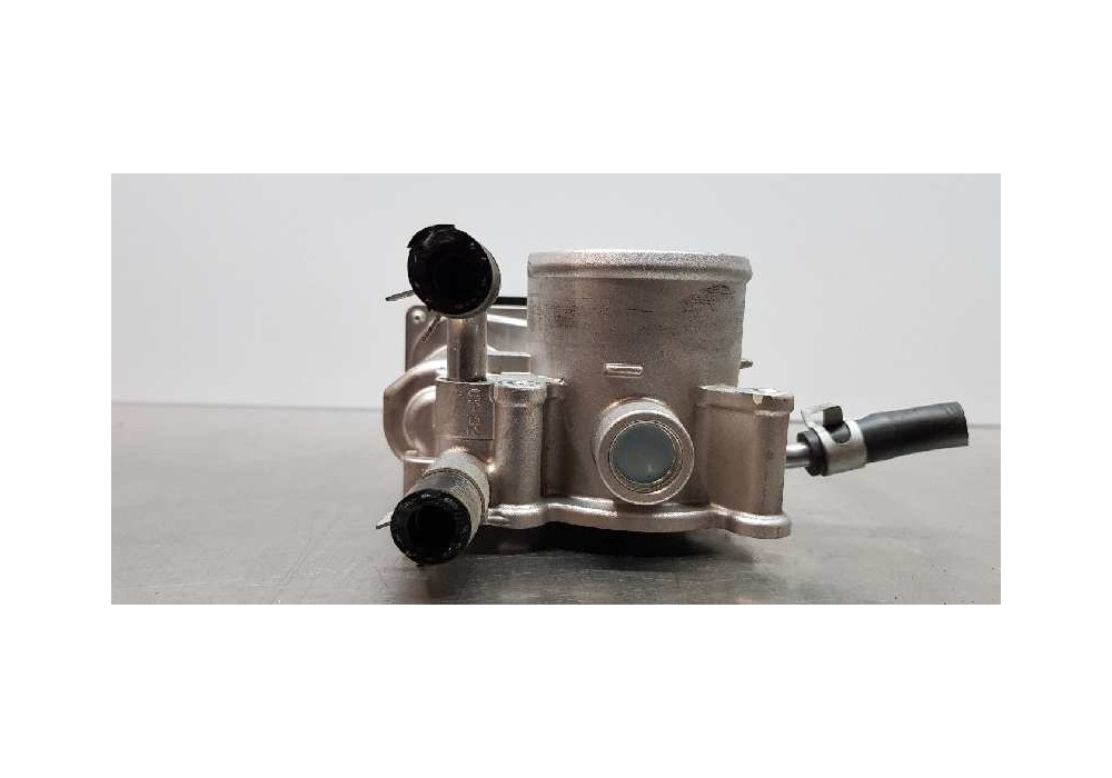 Recambio de caja mariposa para kia sportage basic 2wd referencia OEM IAM 351002B300  